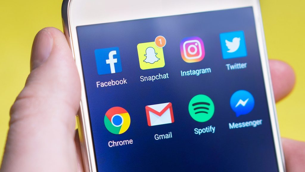 Integración de redes sociales en tu sitio web para maximizar el alcance