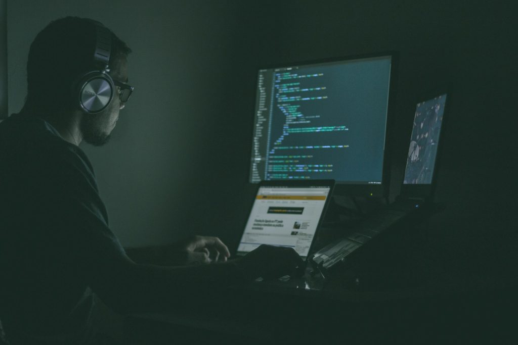 Cómo Crear una Web Anónima en la Deep Web